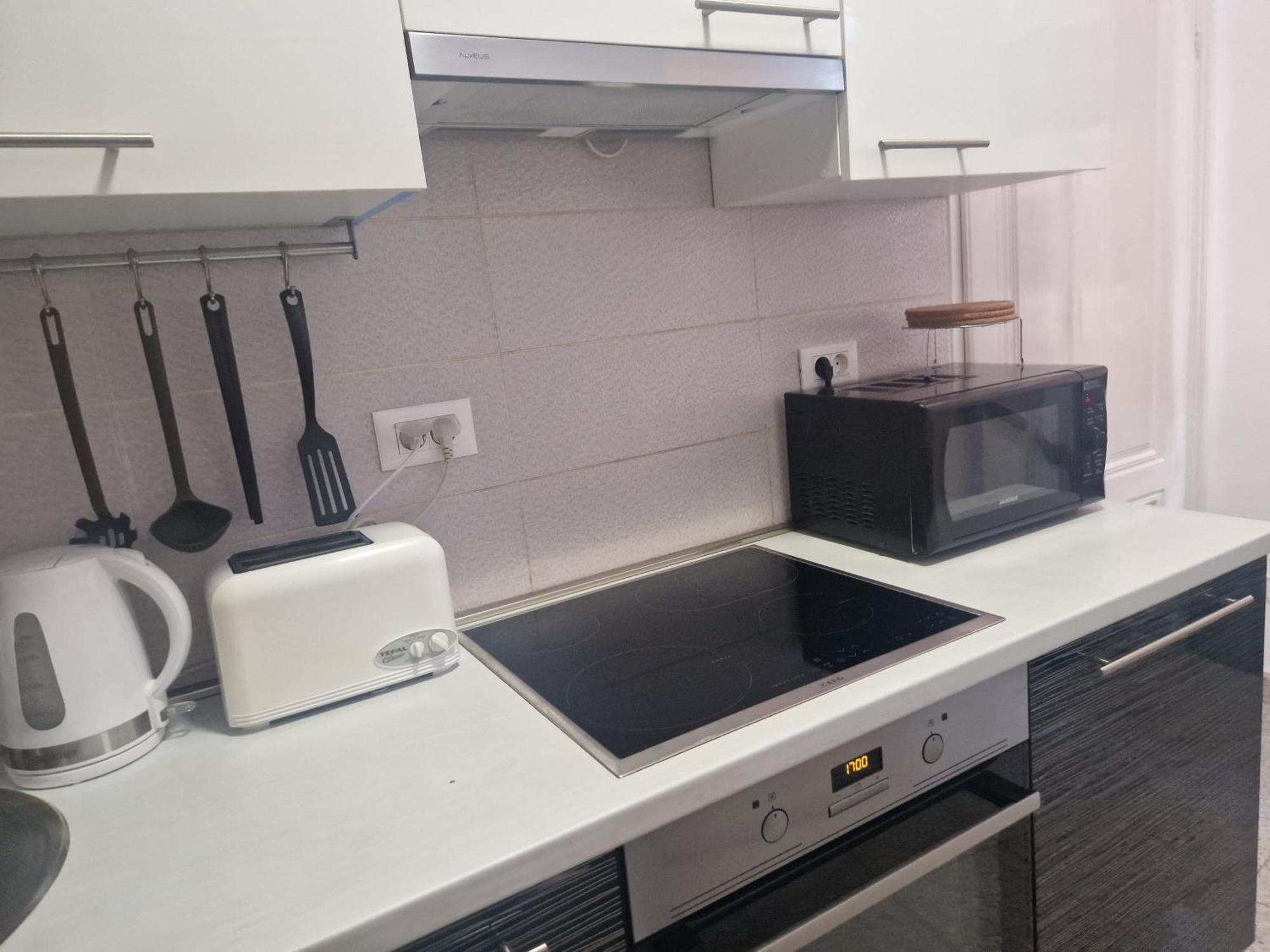 Leda Apartment *