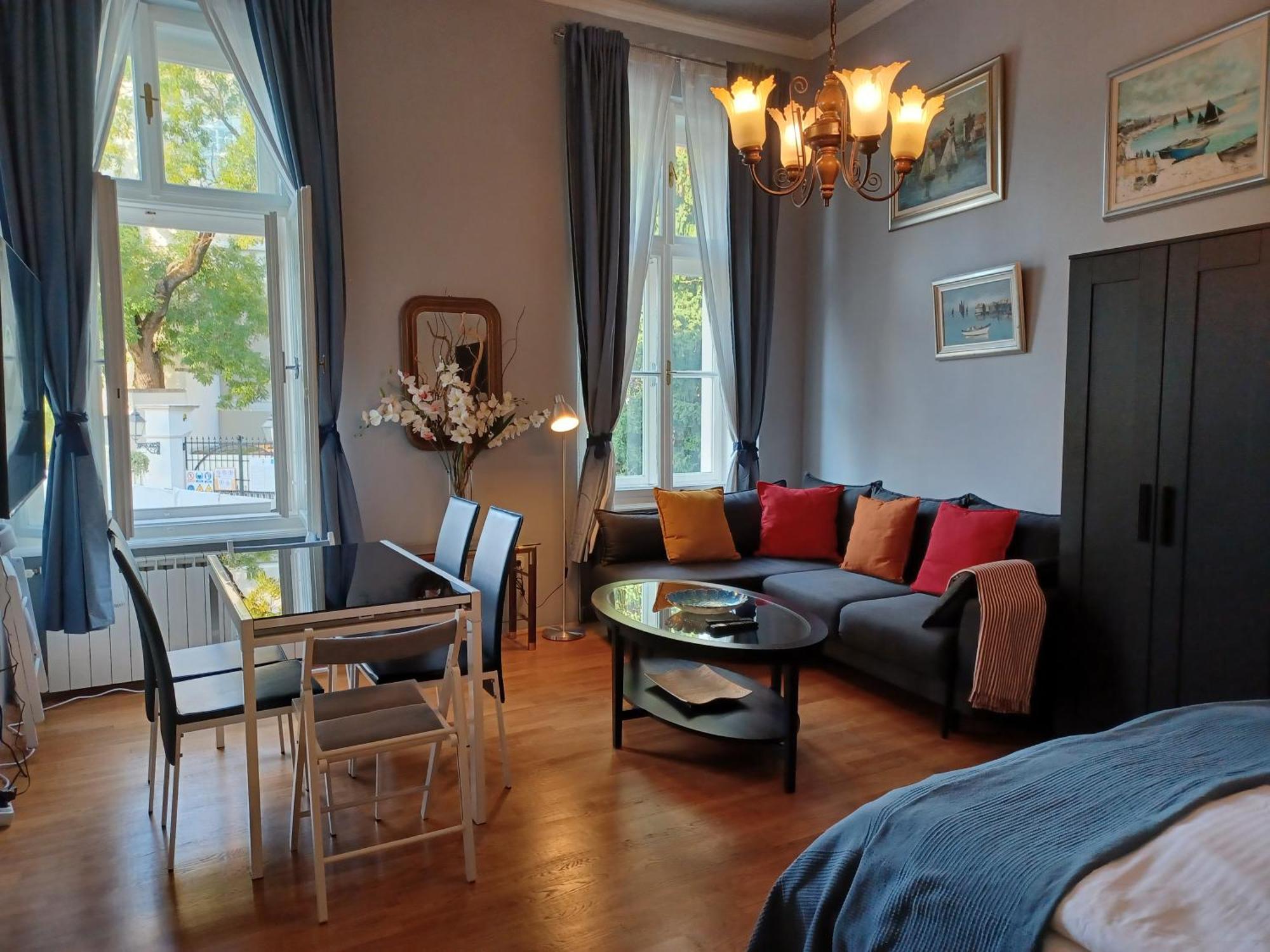 Apartment Leda