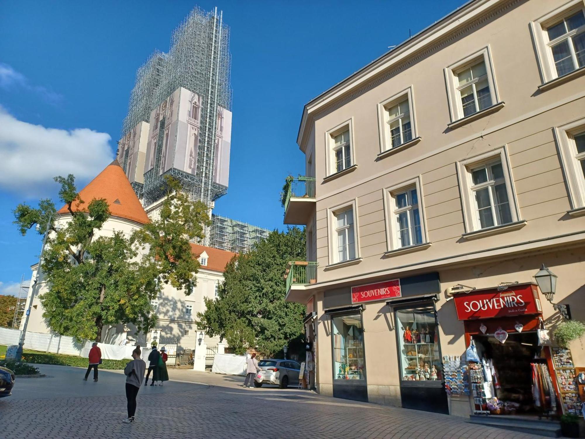Leda * Zagreb